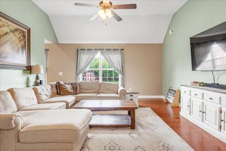 2905 Daytona Ct, Christiana, Tennessee 37037, Estados Unidos