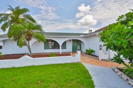 6422 Lake Sunrise Dr, Apollo Beach, 佛罗里达州 33572, 美国