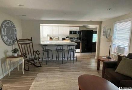 3 Mapleview Ave., Lakewood, Nowy Jork 1470, USA