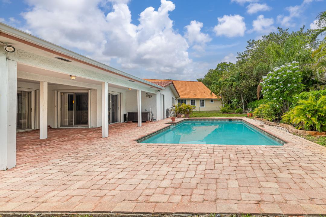 8277 NW 3rd Place , Coral Springs, Florida 33071, HOA KỲ