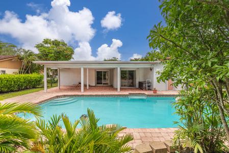 8277 NW 3rd Place , Coral Springs, Florida 33071, HOA KỲ