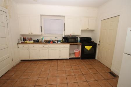 1033 Spafford Avenue, Rockford, Illinois 61107, Estados Unidos