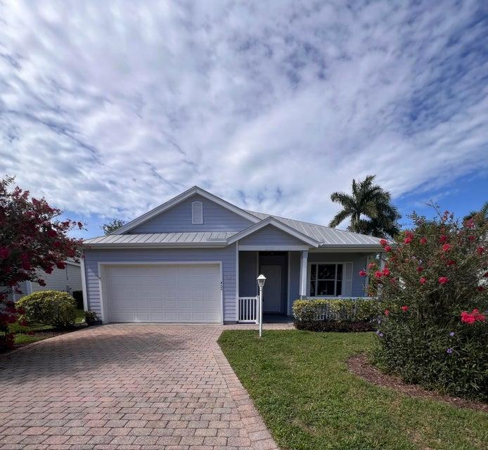 452 NE Canoe Park Circle, Port Saint Lucie, Florida 34983