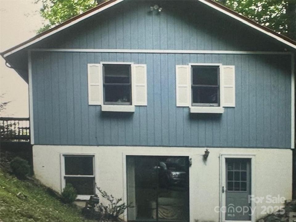 673 Chestnut Lane, Mars Hill, North Carolina 28754