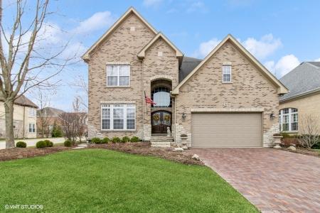 909 Red Oak Drive, Western Springs, Illinois 60558, USA
