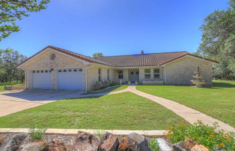 830 Palomino Lane, San Marcos, Teksas 78666, Amerika Birleşik Devletleri