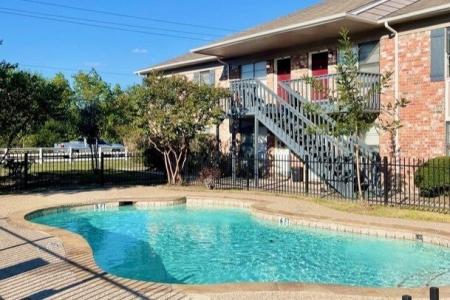327 West Hufsmith Drive #401, Tomball, 得克萨斯州 77375, 美国