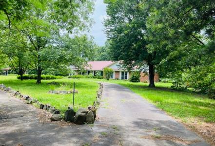 686 Polk Road 38, Hatfield, Arkansas 71945, USA