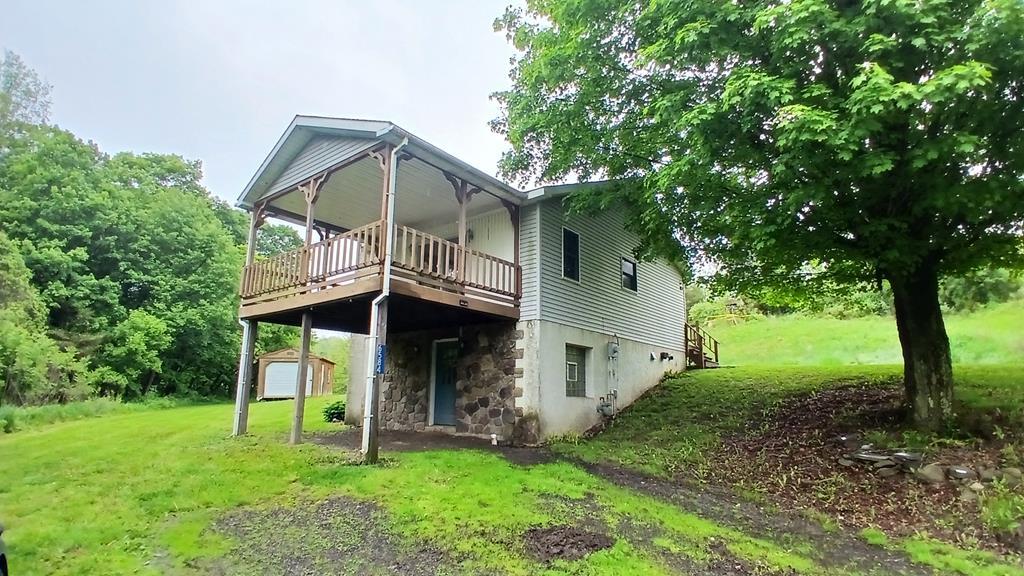 6584 Route 249, Westfield, Pennsylvanie 16950, États-Unis