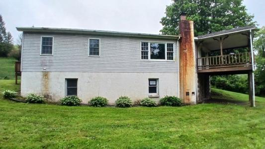6584 Route 249, Westfield, Pennsylvanie 16950, États-Unis