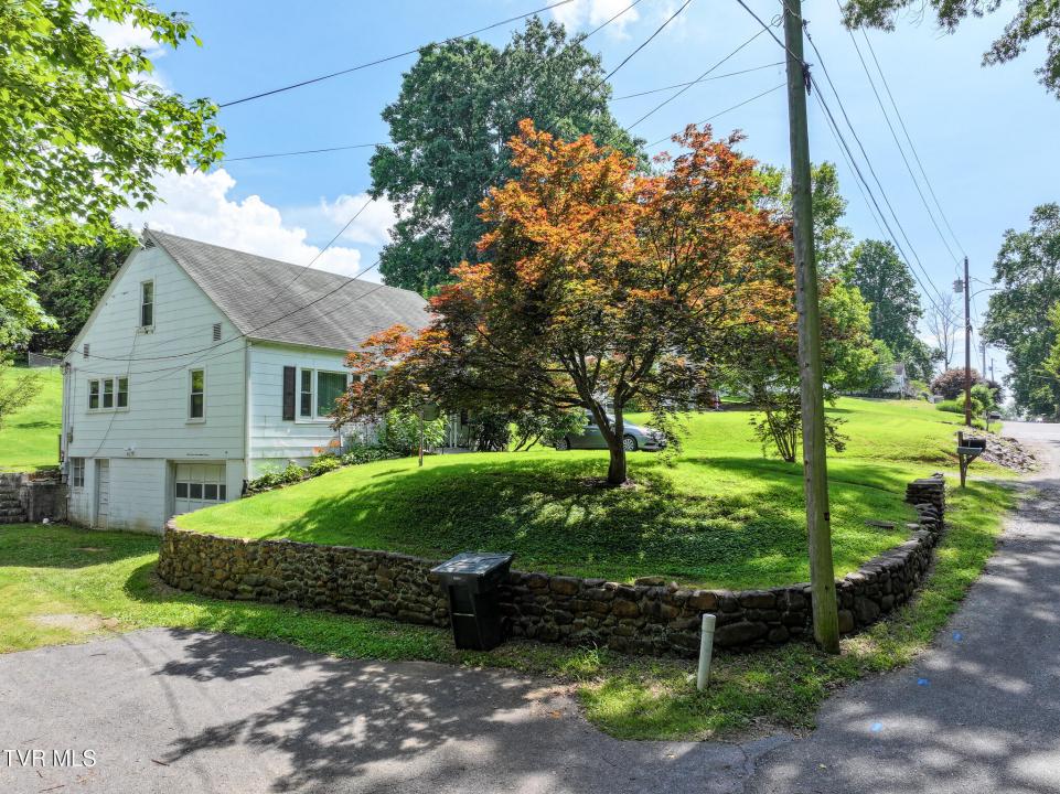 1260 Robinhood Road, Greeneville, Tennessee 37743