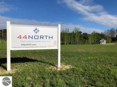 13820 Azmiuth Drive, Traverse City, Michigan 49684, USA