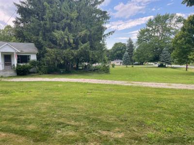 4120 S Washington, Saginaw, Michigan 48601