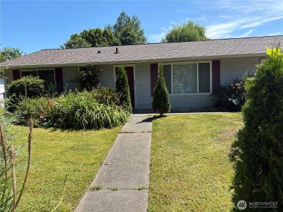 114 Alder Lane, Pacific, Washington 98047, USA