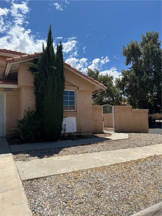 12321 Glenwood Lane, Victorville, 加州 92395, 美國