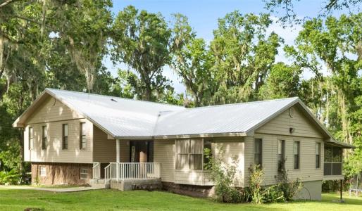 10420 Carlin Drive, Brooksville, Florida 34601, USA