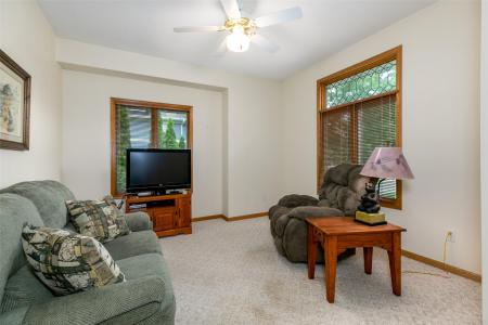 1412 Court Street, Adel, Iowa 50003, Estados Unidos