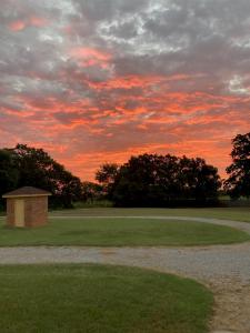1300 Knob Road, Springtown, Texas 76082
