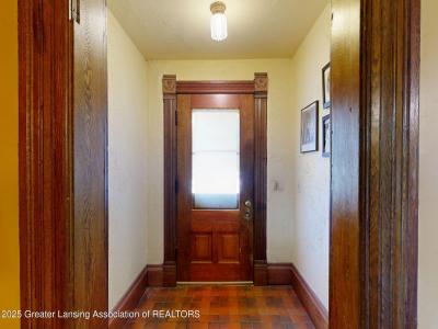 325 N Sycamore Street, Lansing, Michigan 48933