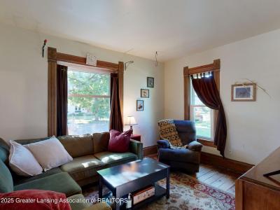 325 N Sycamore Street, Lansing, Michigan 48933