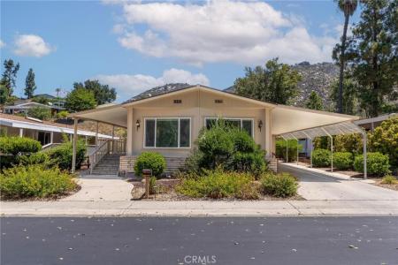 8975 Lawrence Welk , 217, Escondido, Californie 92026, États-Unis