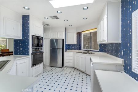 8975 Lawrence Welk , 217, Escondido, Californie 92026, États-Unis