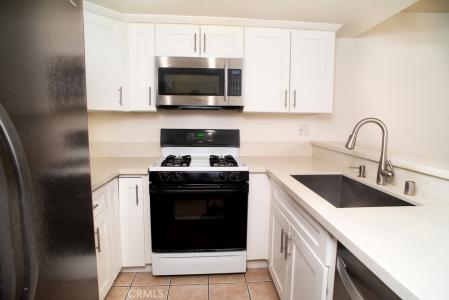 1718 Puente Avenue , 40, Baldwin Park, California 91706, Stati Uniti