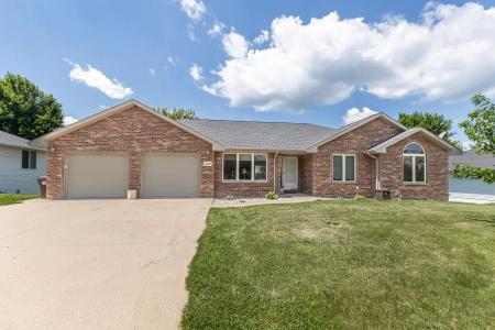 2429 Whitetail Drive, Asbury, Iowa 52002, USA