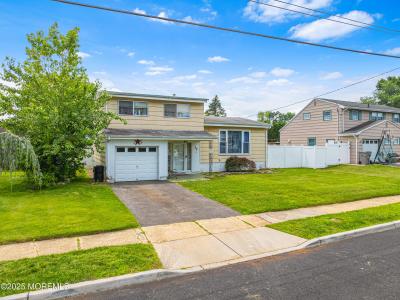 17 York Street, Old Bridge, Nova Jersey 08857, Estados Unidos