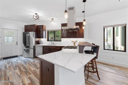 98 Chutes Lane, Sandpoint, Idaho 83864, HOA KỲ