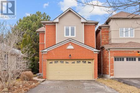42 BALLYMORE DRIVE, Aurora (bayview Wellington), Ontario L4G 7E6, Canada