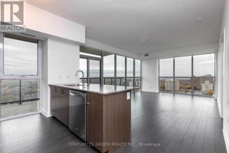 1603 EGLINTON AVENUE WEST, Toronto (oakwood Village), Ontario M6E 0A1, Canadá