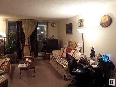 10160 116 STREET NW, Edmonton, Alberta T5K 1V9, Canada