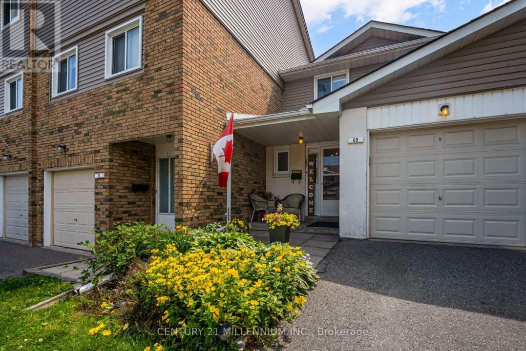 69 CARISBROOKE COURT, Brampton (central Park), Ontario L6S 3K1, Canada