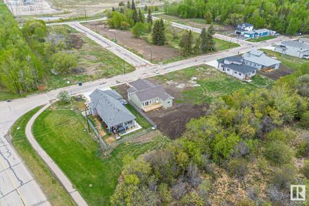 5201 55 STREET, Wabamun, Alberta T0E 2K0, Kanada