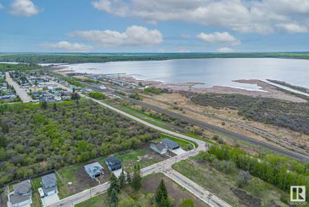5512 52A AVENUE, Wabamun, Alberta T0E 2K0, CANADÁ