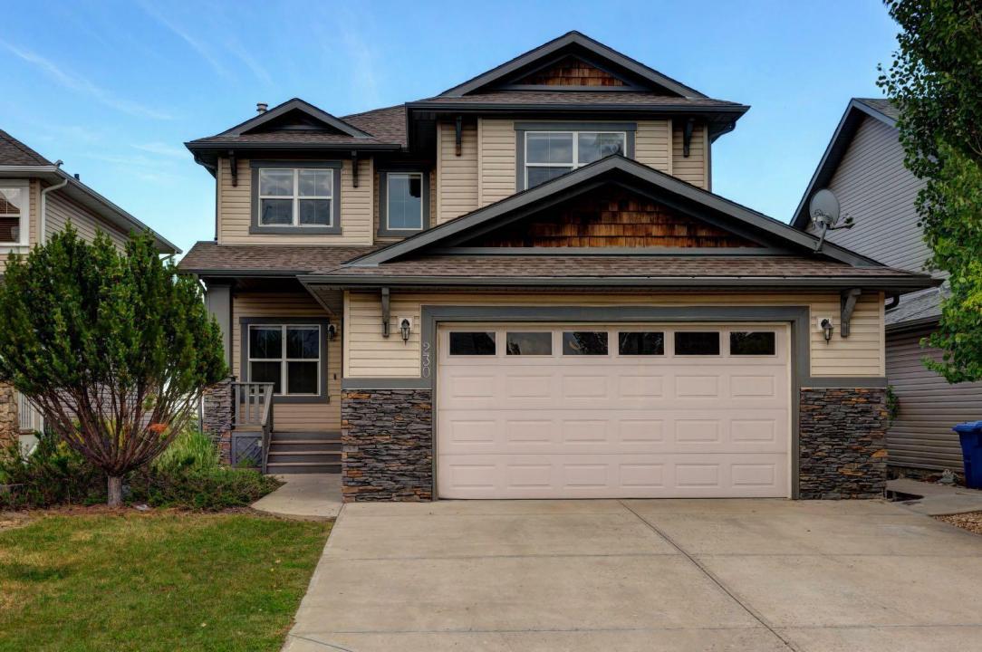 230 WESTMOUNT CRESCENT, Okotoks, Alberta T1S 2J2, Canada