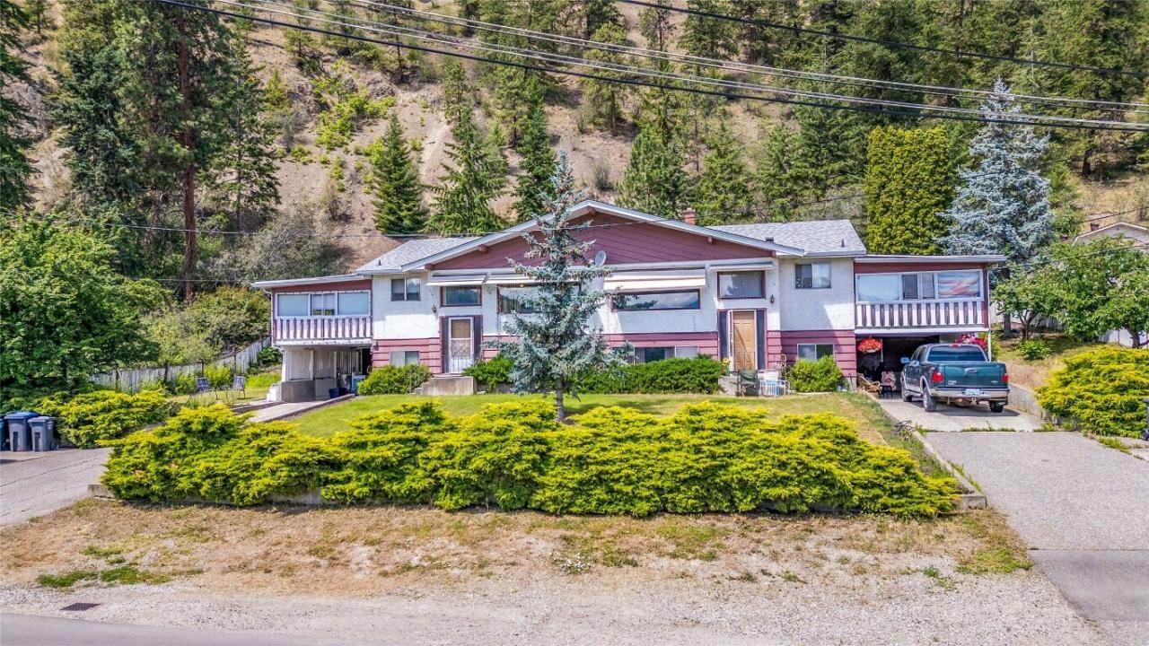396 MOUBRAY ROAD, Kelowna, ブリティッシュコロンビア V1V 1R4, カナダ