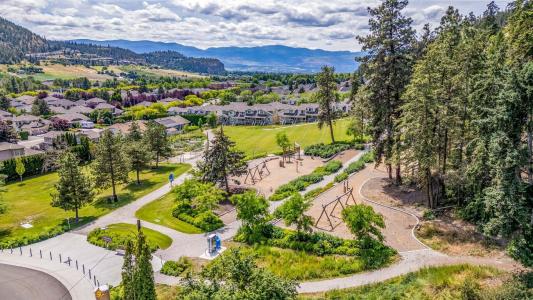 396 MOUBRAY ROAD, Kelowna, ブリティッシュコロンビア V1V 1R4, カナダ