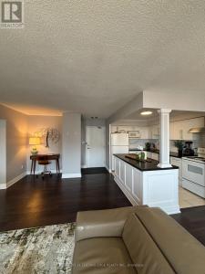 10 EDGECLIFF GOLFWAY, Toronto (flemingdon Park), Ontario M3C 3A3, Canada