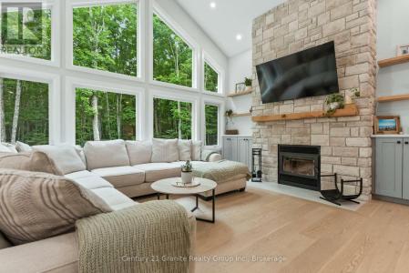 1459 WIGAMOG ROAD, Minden Hills, Ontario K0M 2K0, Canada