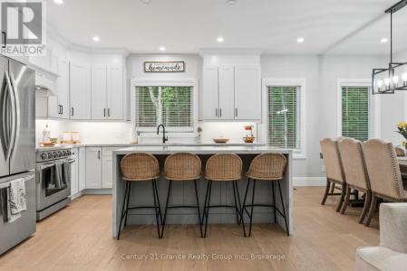 1459 WIGAMOG ROAD, Minden Hills, Ontario K0M 2K0, Canada