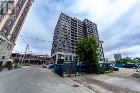 181 STERLING ROAD, Toronto (dufferin Grove), Ontario M6R 2B2, Canadá