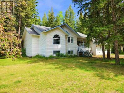 2711 ROBERTA ROAD, Quesnel, British Columbia V2J 6L5, Canada