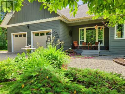 4762 CAROLYN ROAD, Quesnel, British Columbia V2J 6L5, Canada