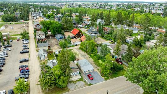 5023 44 STREET, Sylvan Lake, Alberta T4S 1C6, Canada