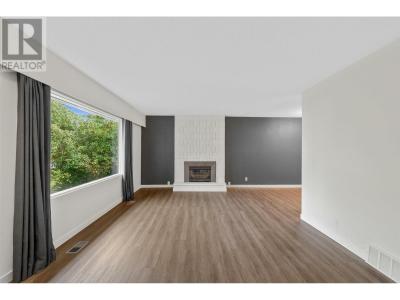 2560 EWERT CRESCENT, Prince George, 不列顛哥倫比亞省 V2M 2R9, 加拿大