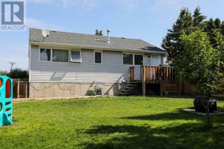 4502 HERITAGE PLACE, Taber, Alberta T1G 1A1, Canada