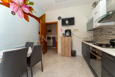 Via Rosolino Pilo, Motta Sant'Anastasia, Sicilia 95047, Италия