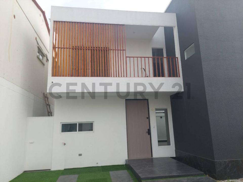 URB. L´OGARE KM 14.5 VIA A SALITRE MZ 13 SOLAR 13, Daule, Guayas 00001, Equador
